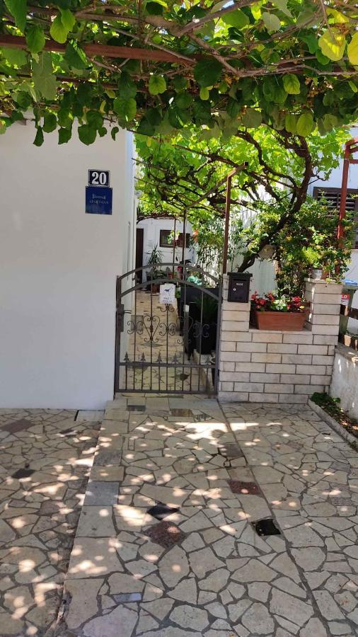Apartments In Porec/Istrien 33353 Exterior foto