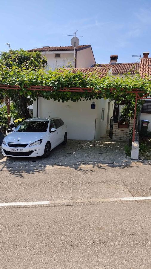 Apartments In Porec/Istrien 33353 Exterior foto
